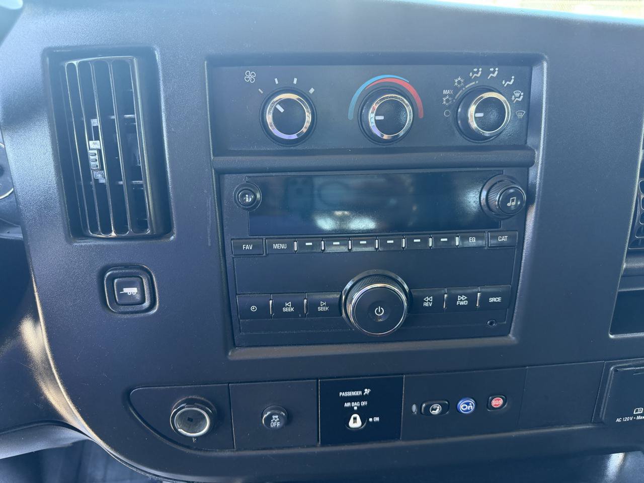 Used 2020 GMC Savana 2500 w/ Driver Convenience Package RWD image 19