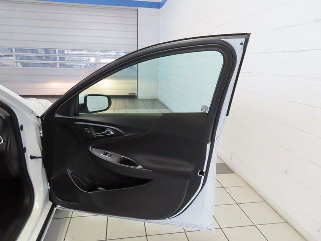 Used 2023 Chevrolet Malibu LT FWD image 27