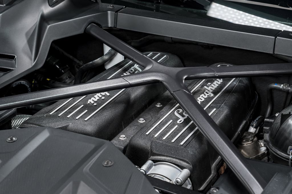Used 2023 Lamborghini Huracan EVO image 56