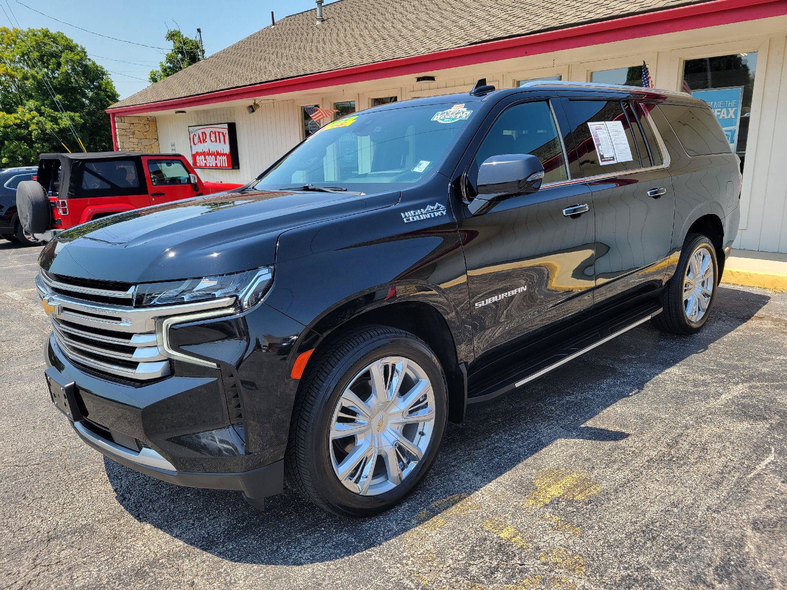 Used 2021 Chevrolet Suburban High Country AWD/4WD image 3