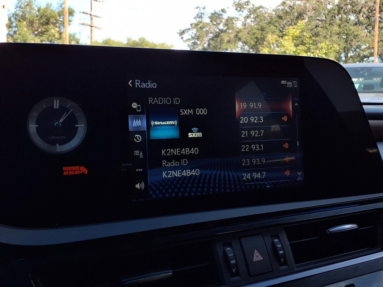 Used 2022 Lexus ES 300h w/ Premium Package image 6