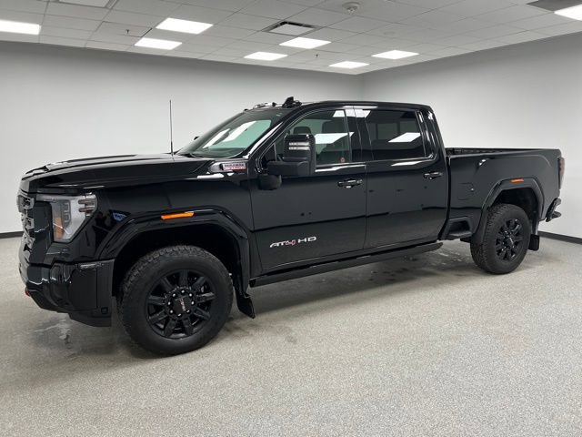 Used 2025 GMC Sierra 3500 AT4 w/ AT4 Premium Plus Package image 6