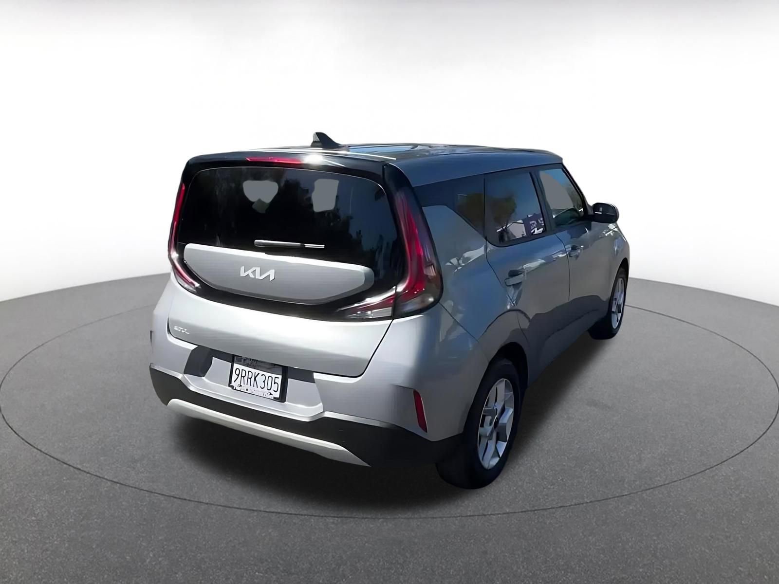 Used 2025 Kia Soul LX w/ LX Technology Package image 14