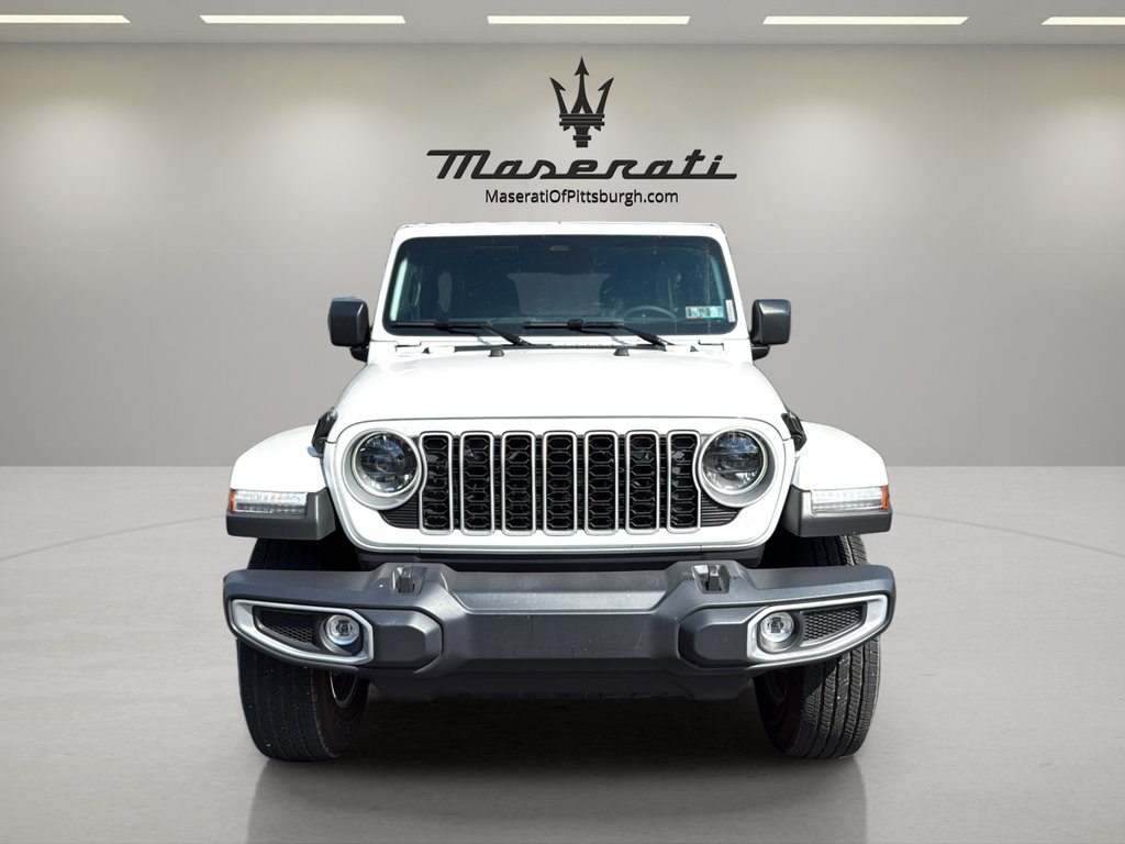 Used 2026 Jeep Wrangler Unlimited Sahara AWD/4WD image 2
