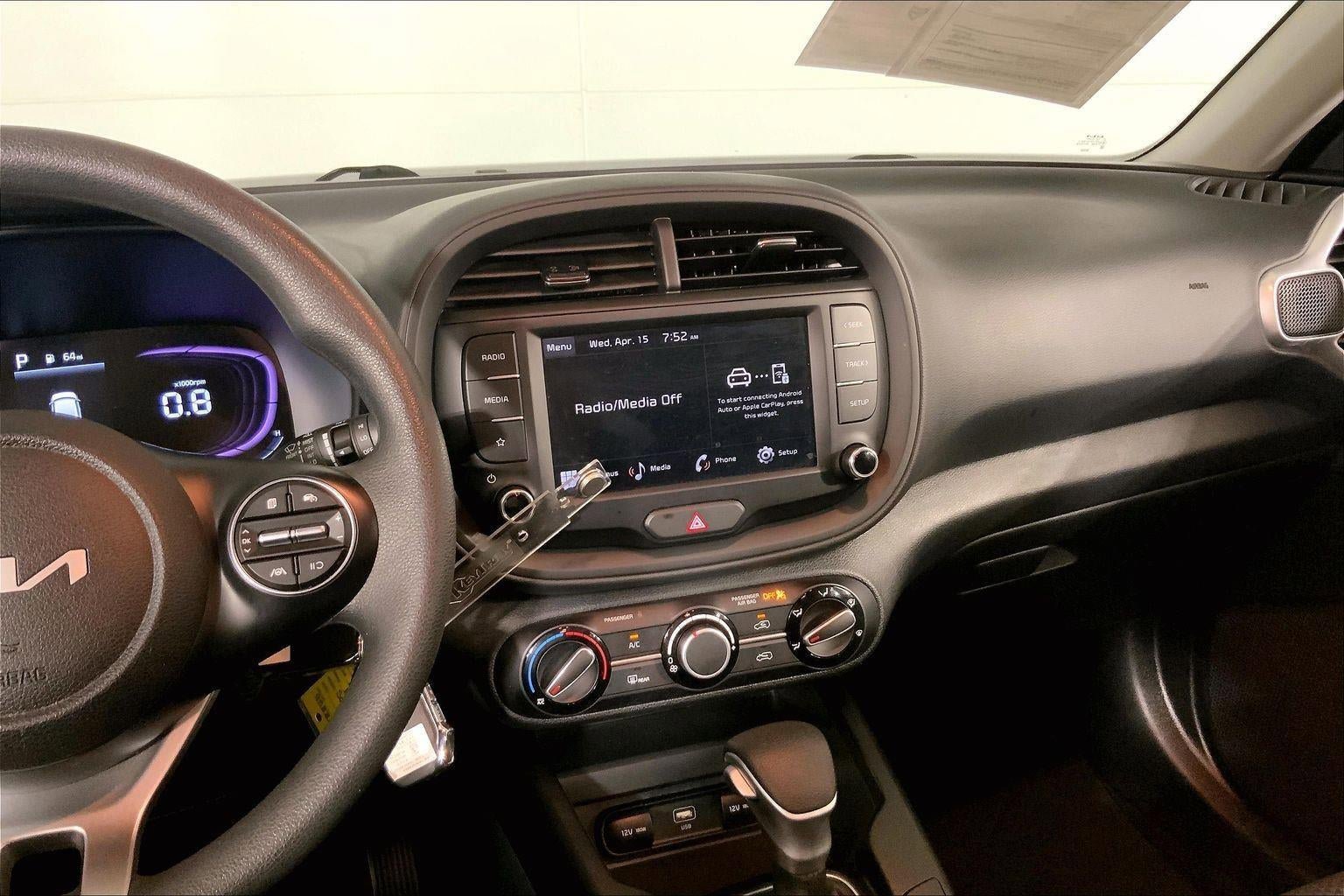Used 2025 Kia Soul LX FWD image 6