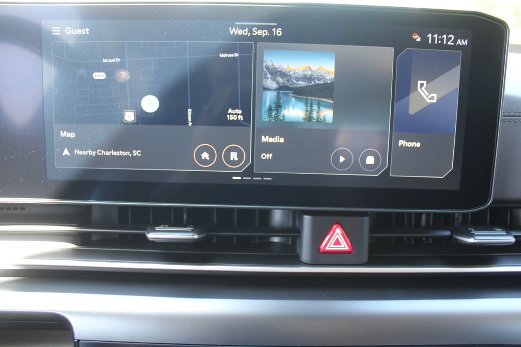 New 2027 Kia Carnival LX FWD image 44