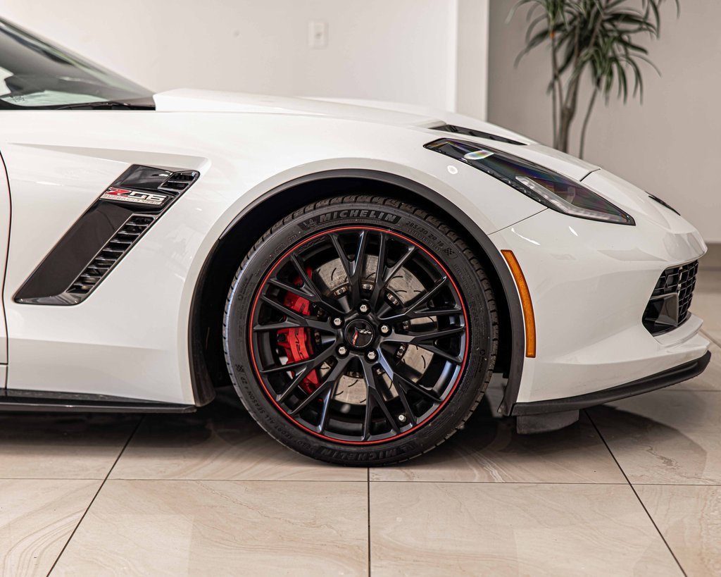 Used 2019 Chevrolet Corvette Z06 w/ Battery Protection Package image 11