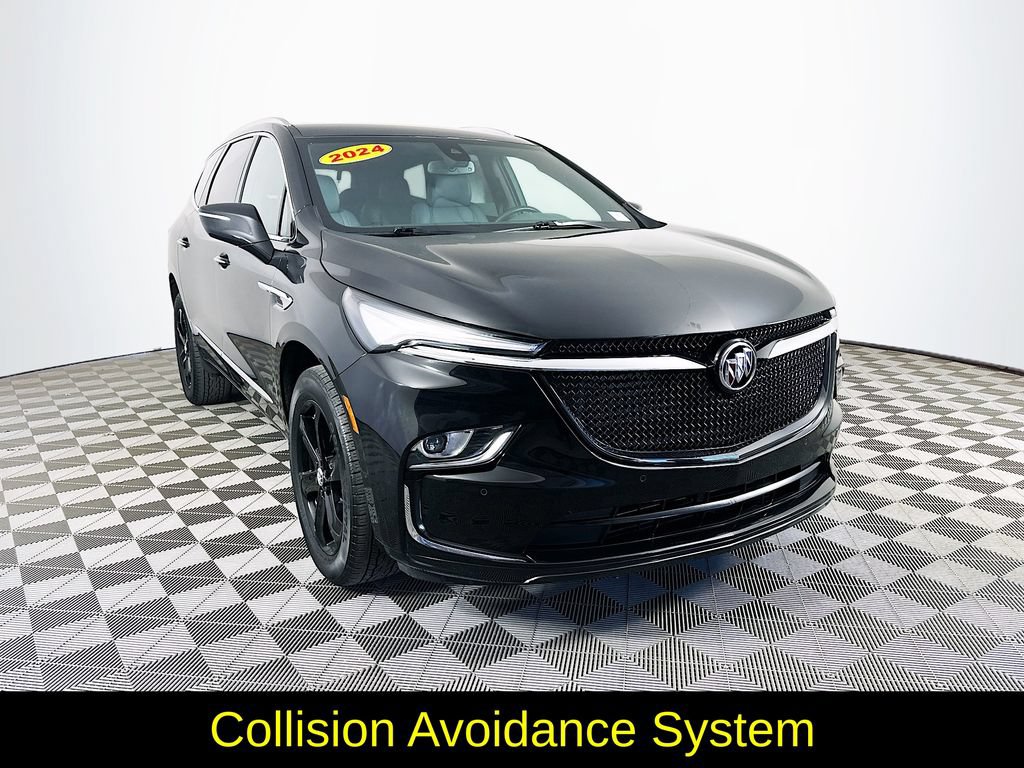 Used 2024 Buick Enclave Essence w/ Sport Touring Edition FWD image 3