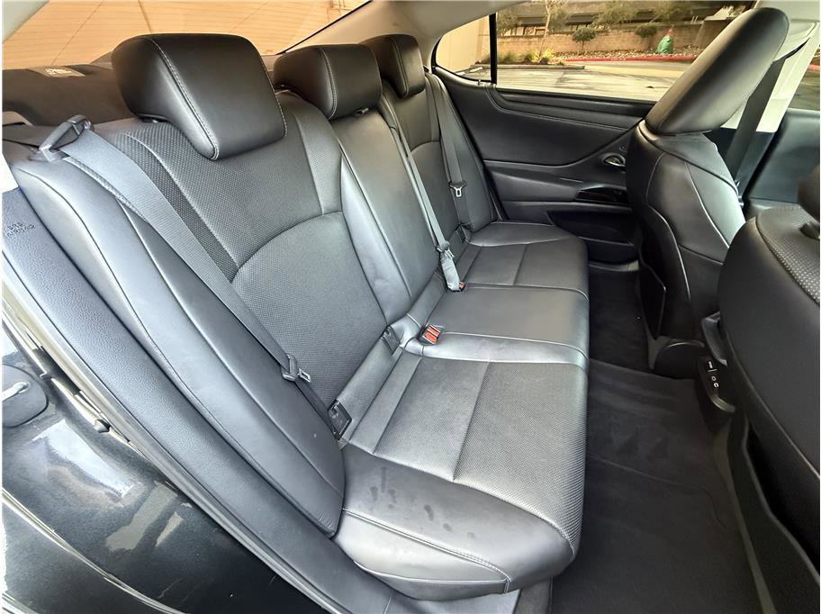 Used 2022 Lexus ES 350 ES 350 Sedan 4D image 23