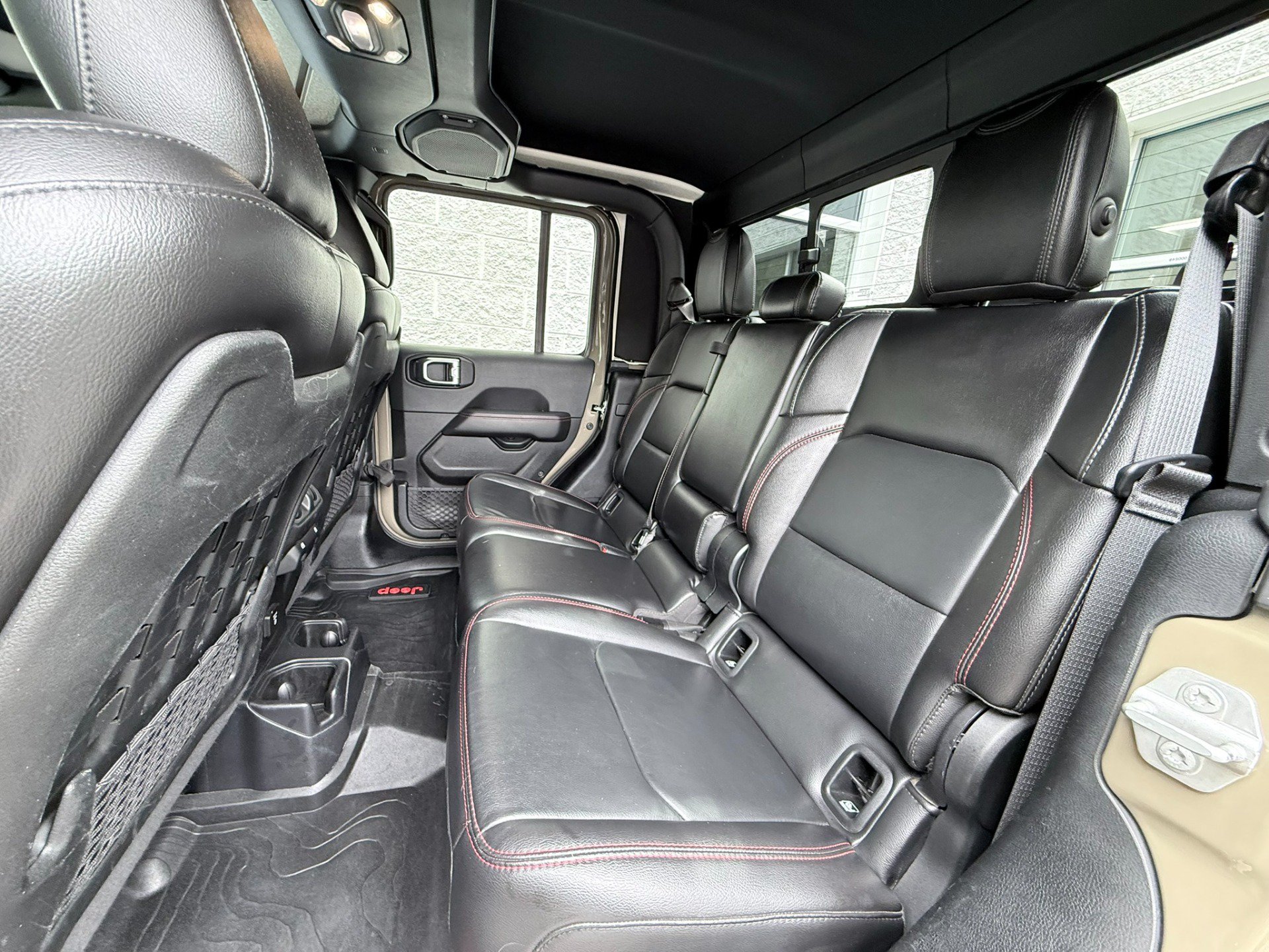 Used 2020 Jeep Gladiator Rubicon AWD/4WD image 19