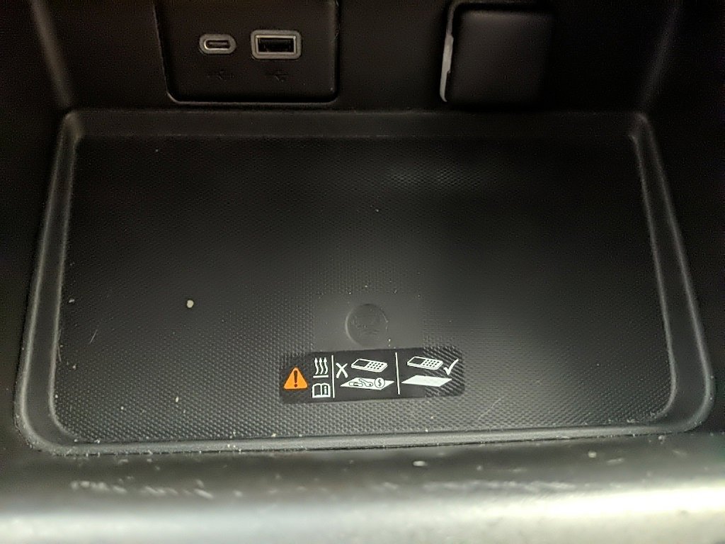 Used 2022 Chevrolet Tahoe Z71 w/ Z71 Off-Road Package image 27