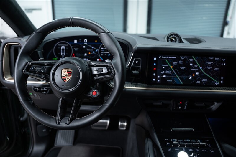 Used 2024 Porsche Cayenne Turbo GT AWD/4WD image 21