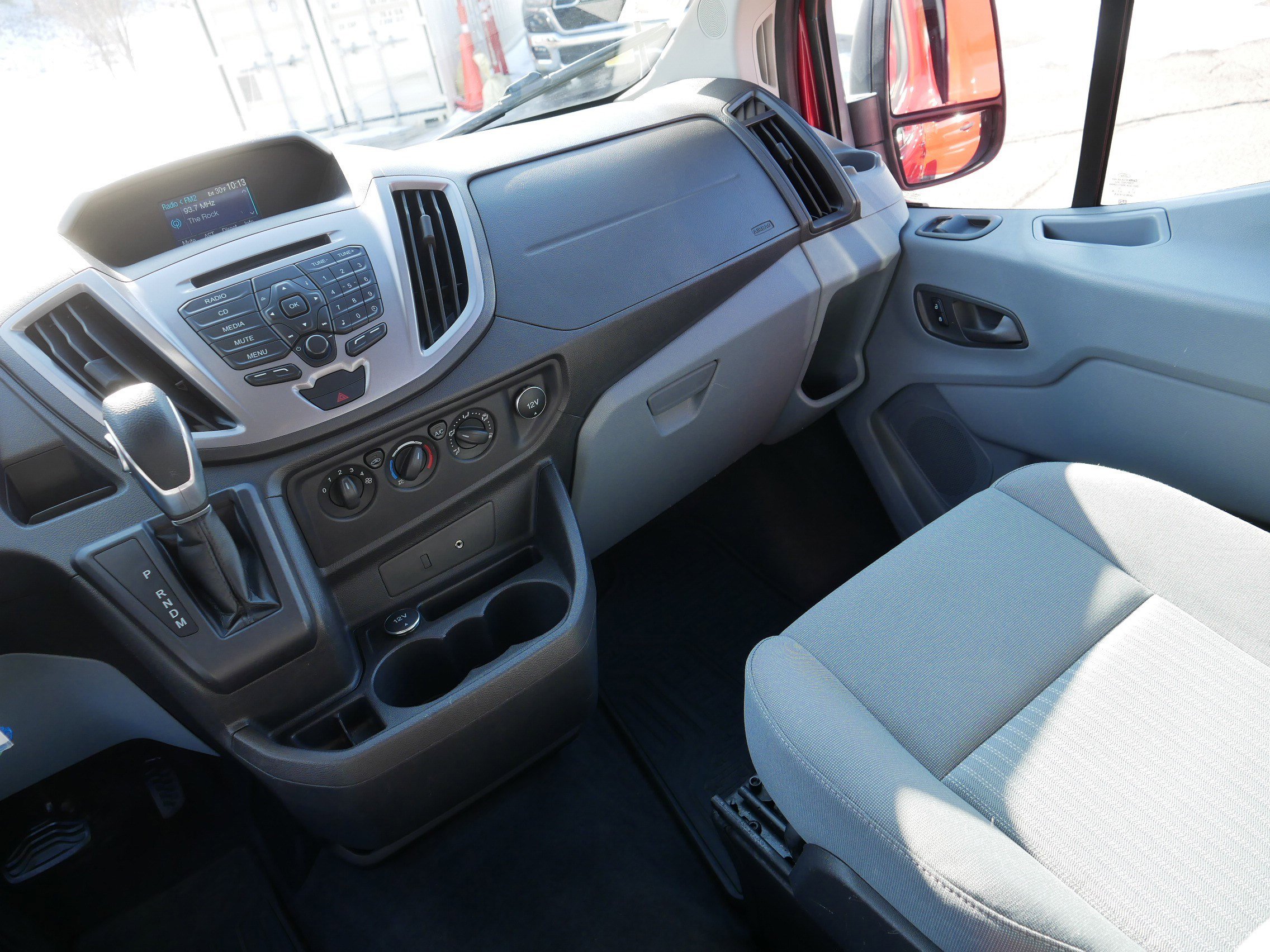 Used 2015 Ford Transit 350 XLT image 11