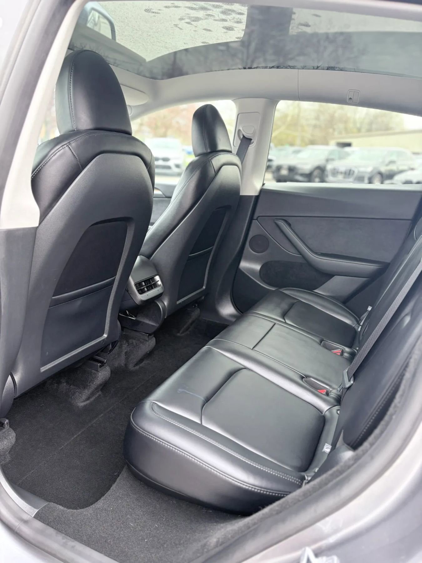 Used 2025 Tesla Model Y Performance image 30