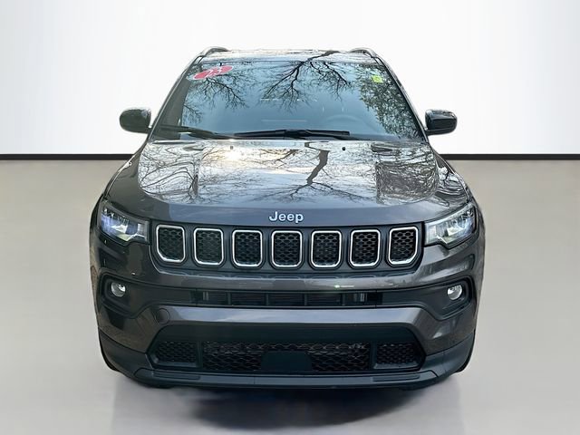Used 2023 Jeep Compass Latitude image 4