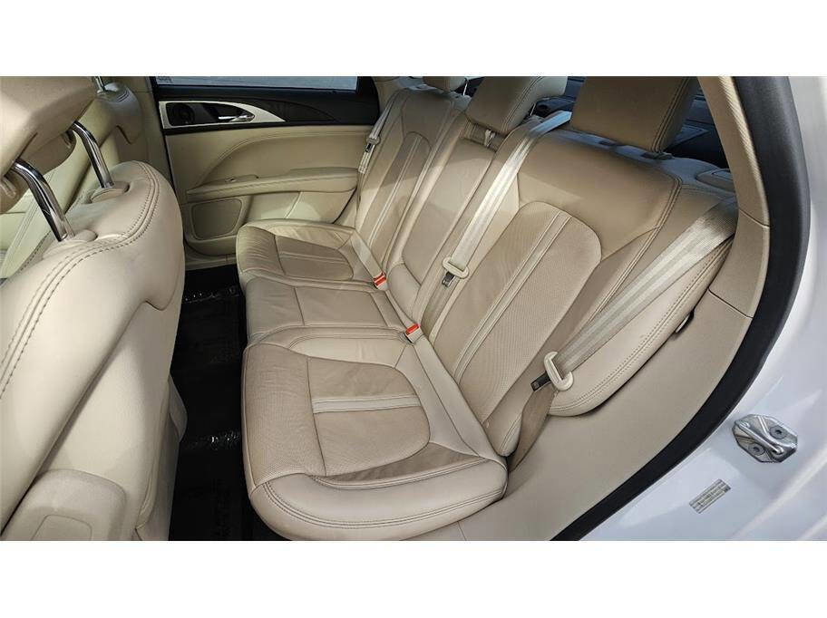 Used 2018 Lincoln MKZ Reserve image 21