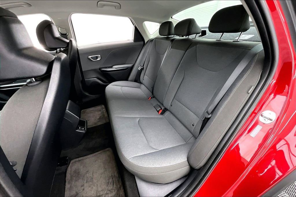 Used 2025 Kia K4 LXS image 26