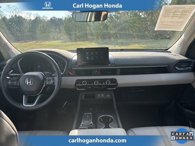 Used 2024 Honda Pilot Touring image 15
