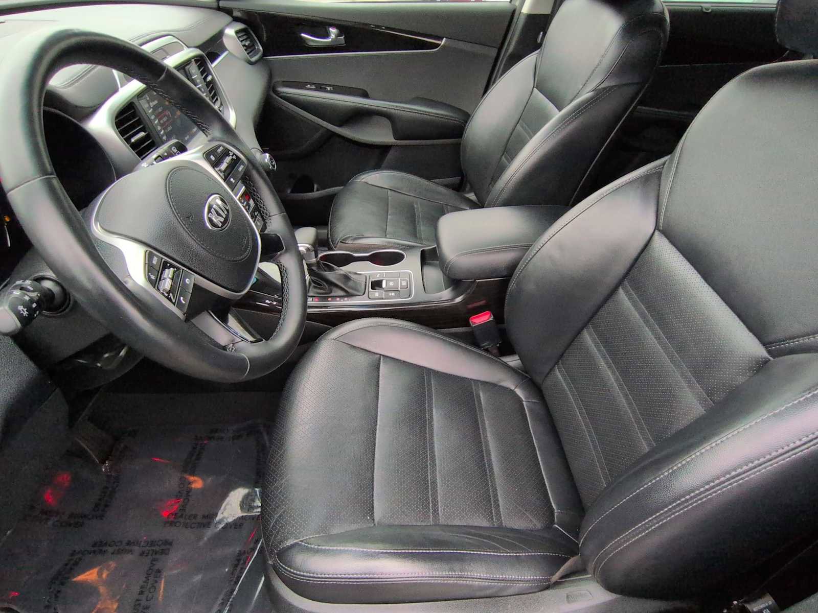 Used 2019 Kia Sorento EX w/ EX Touring Package image 10