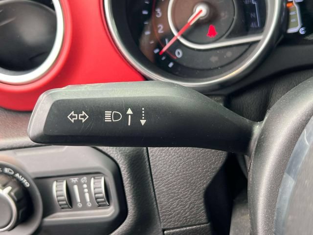 Used 2018 Jeep Wrangler Unlimited Rubicon AWD/4WD image 27