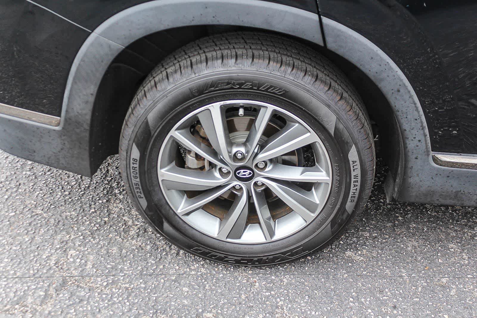 Used 2019 Hyundai Santa Fe FWD image 11