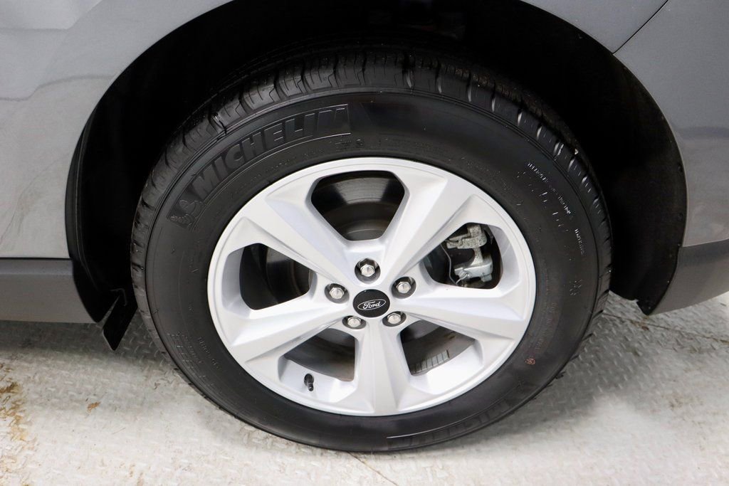 Certified 2023 Ford Edge SE image 19