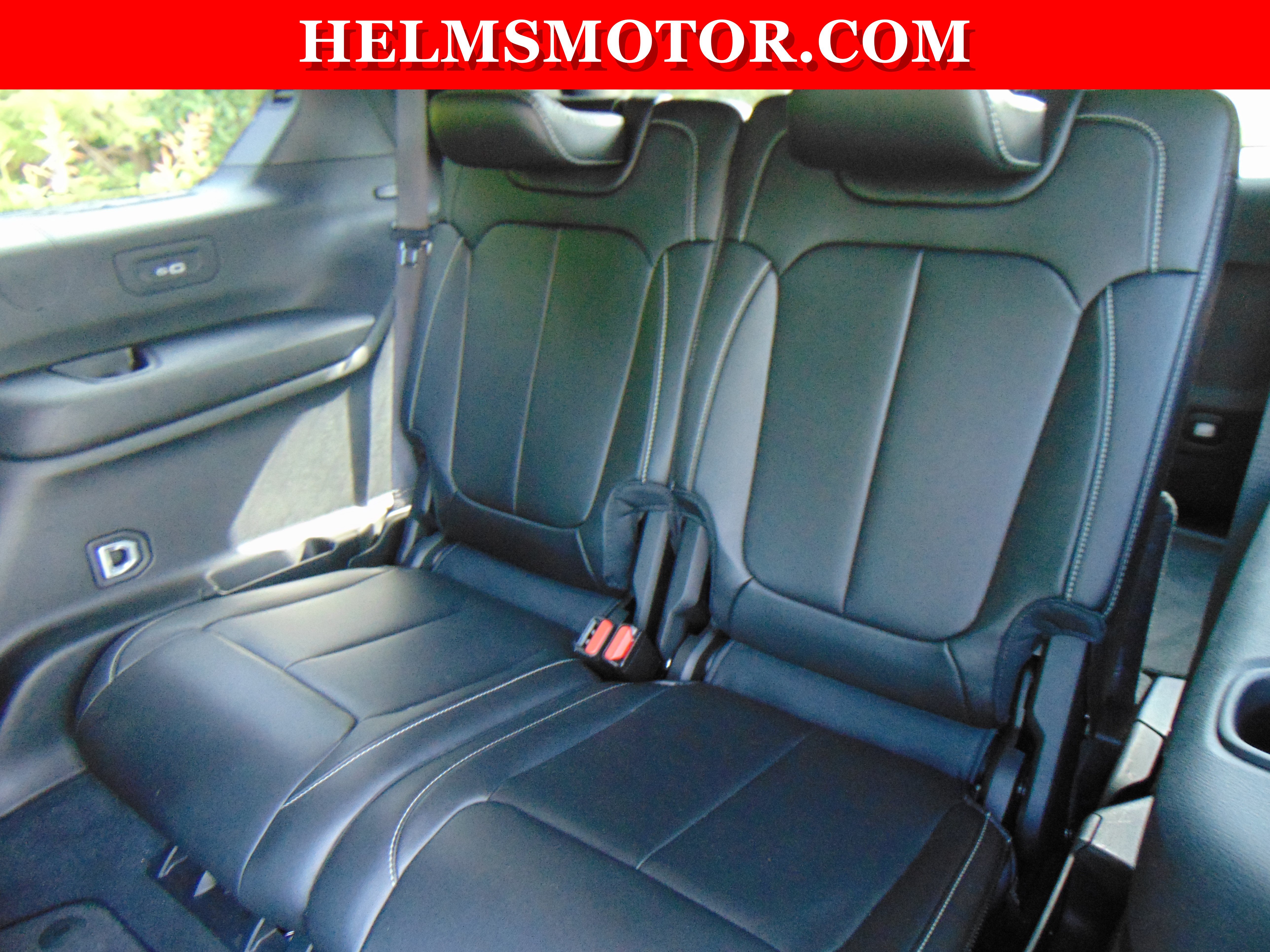 Used 2024 Jeep Grand Cherokee L Limited w/ Black Appearance Package AWD/4WD image 33