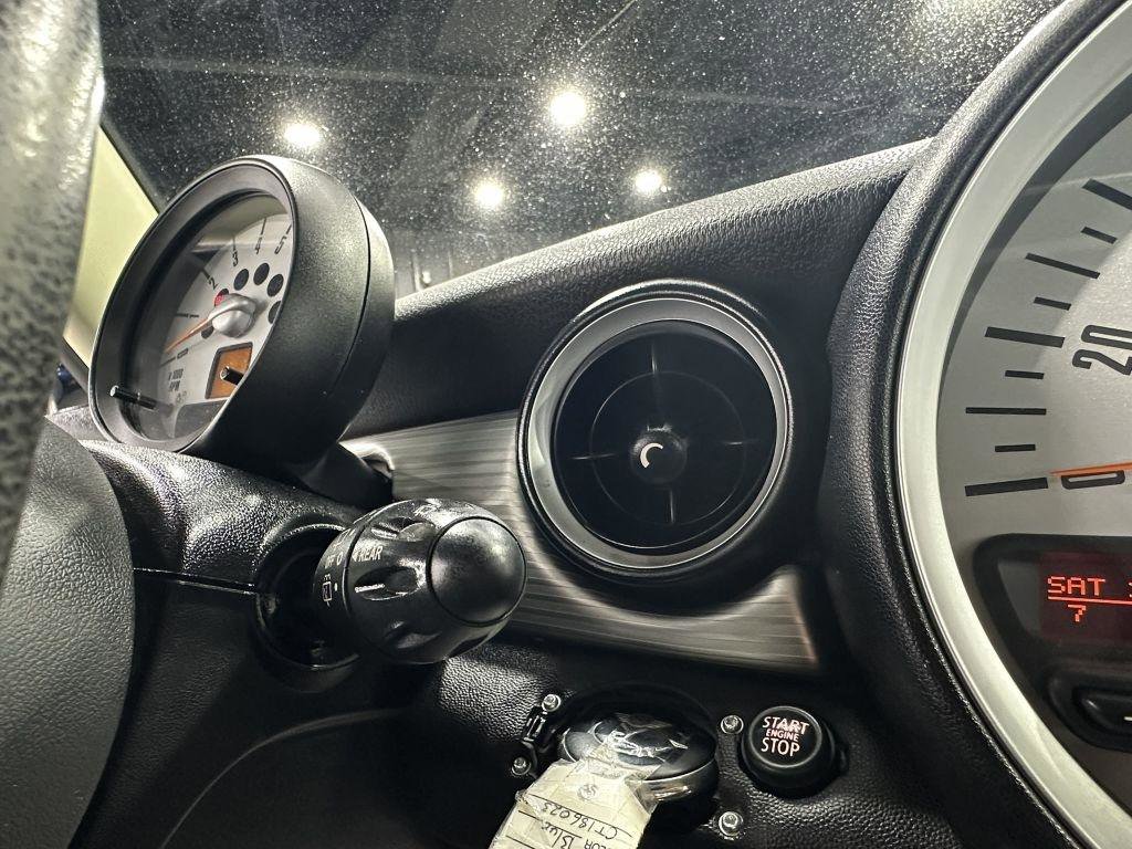 Used 2012 MINI Cooper Hardtop image 17