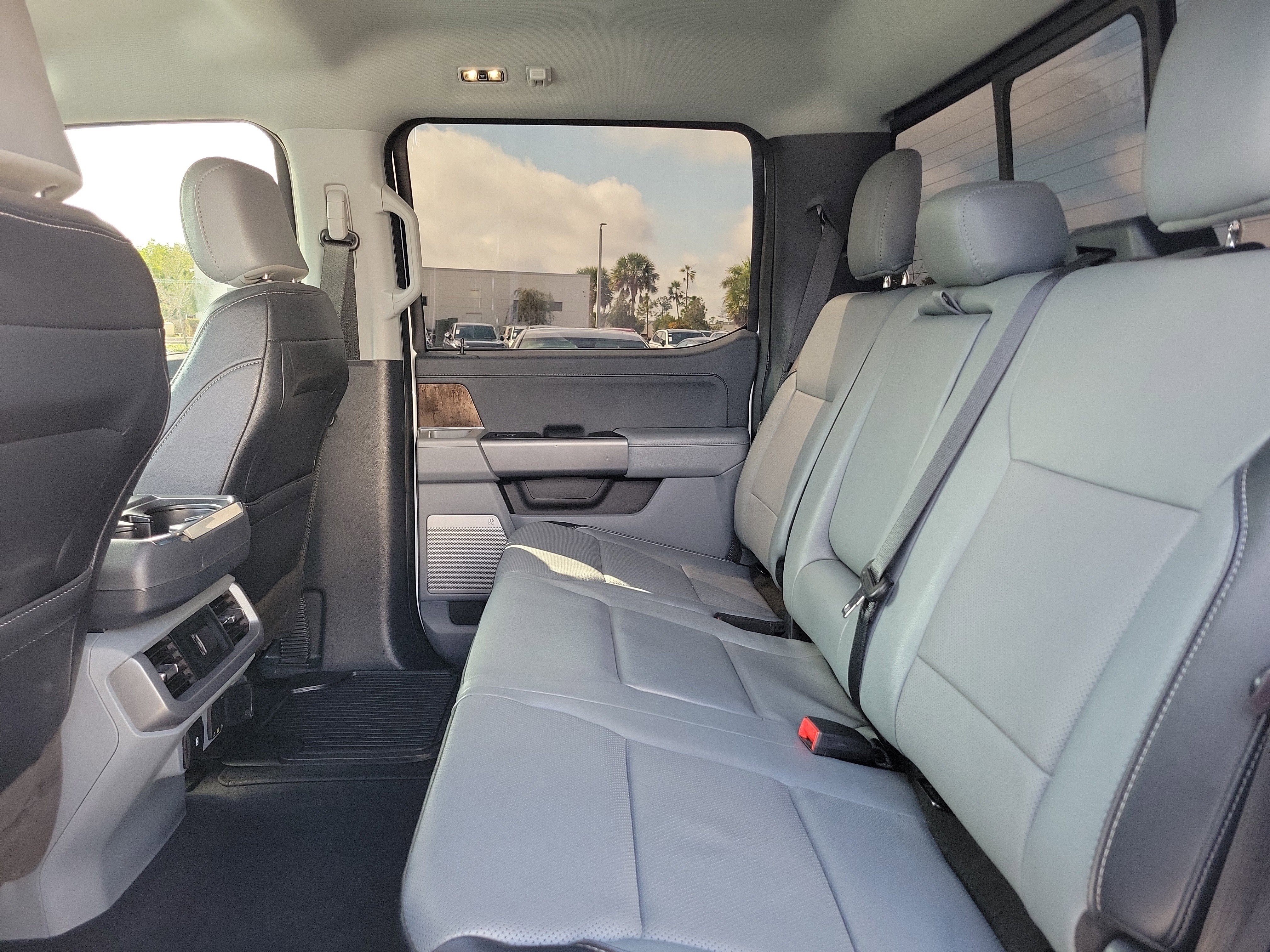 Used 2023 Ford F150 Lariat image 13