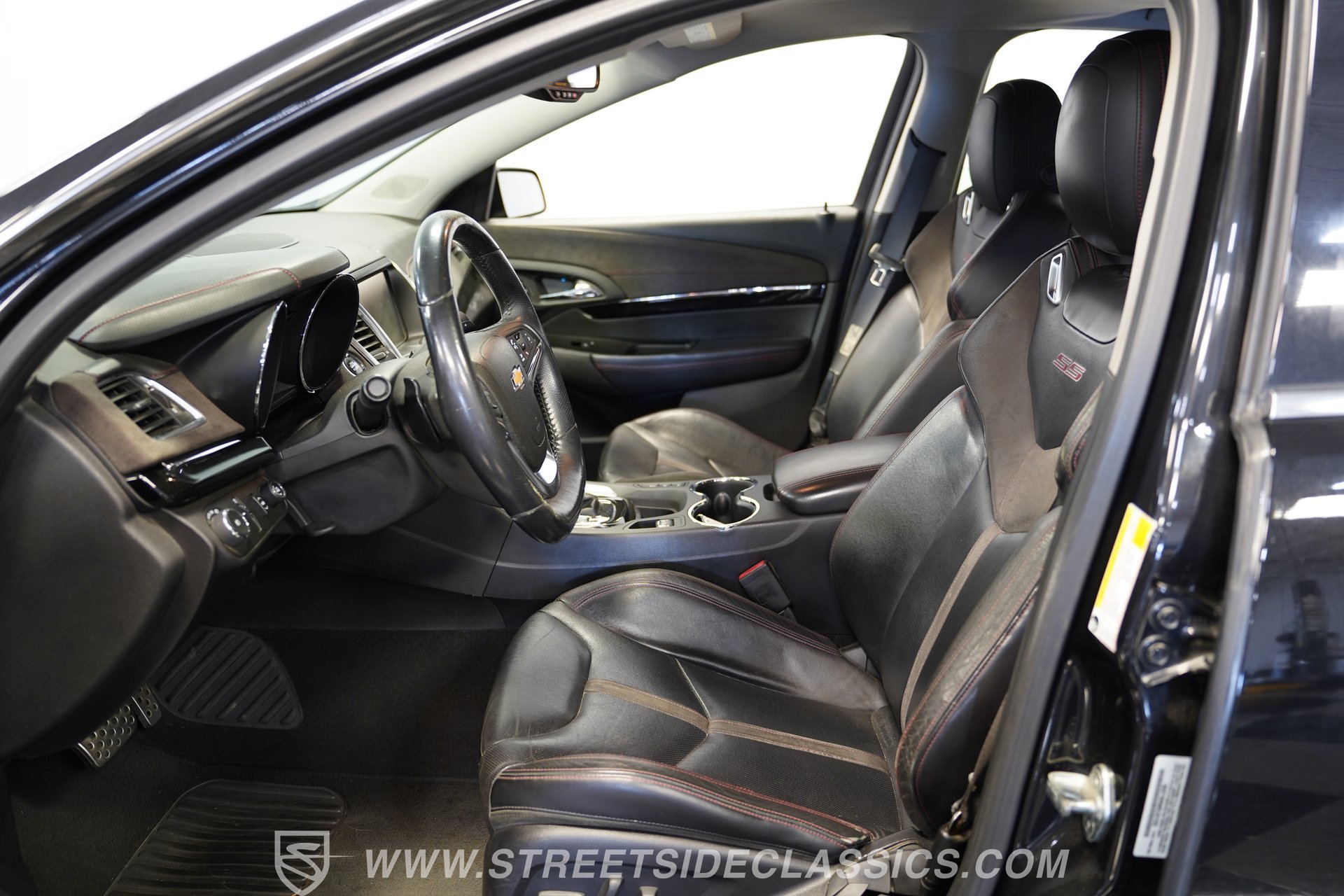 Used 2014 Chevrolet SS RWD image 39