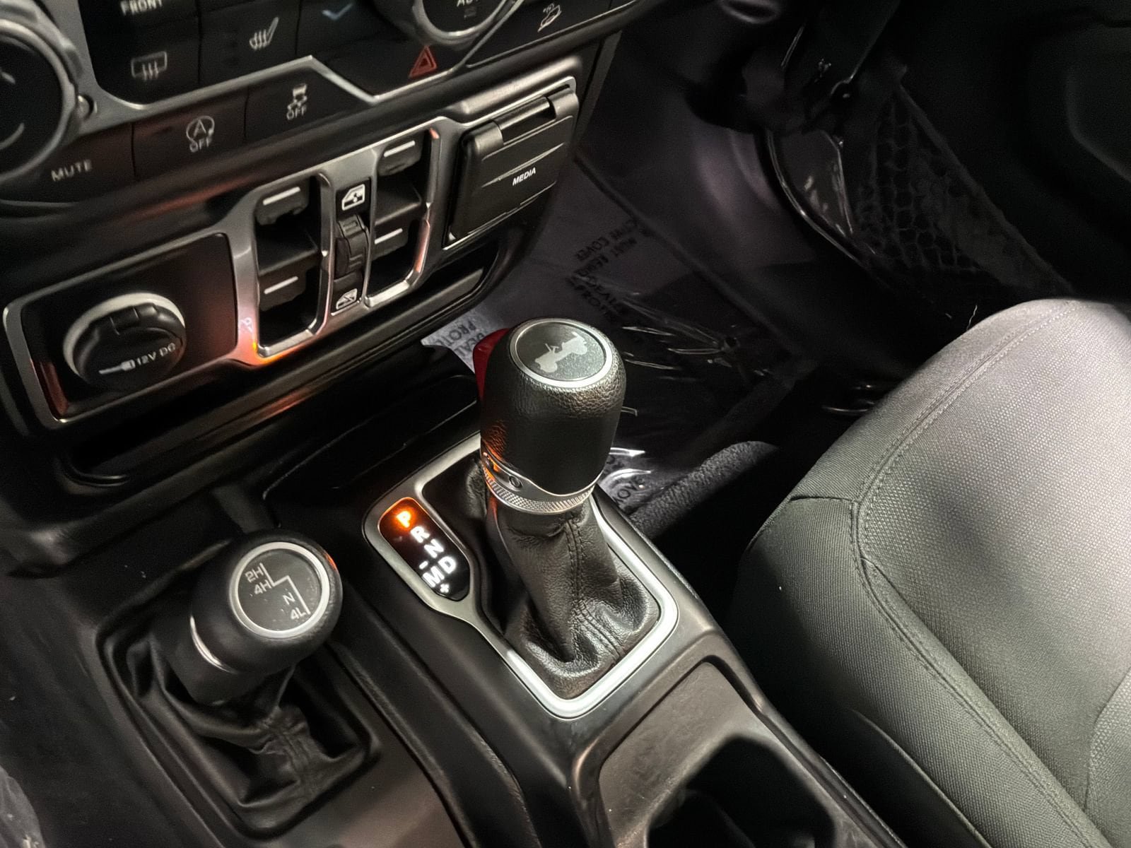 Used 2020 Jeep Wrangler Unlimited Sport S AWD/4WD image 29