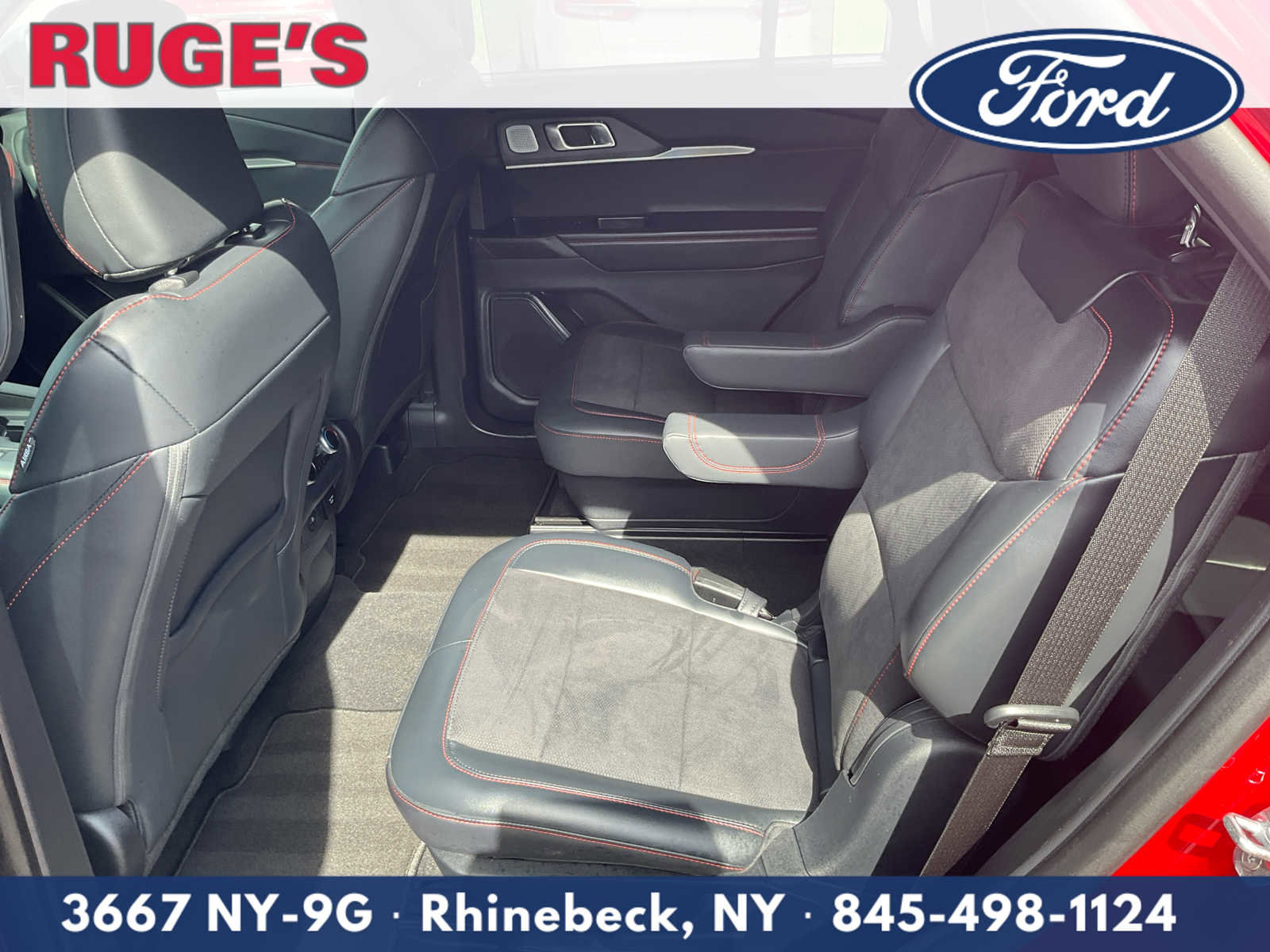 Used 2025 Ford Explorer ST image 14