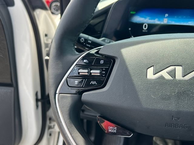 Certified 2025 Kia Niro Wind w/ Wind Preserve Package FWD image 21
