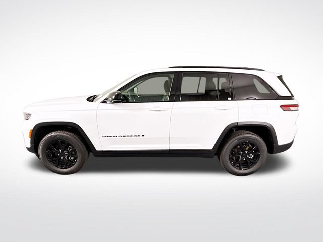 New 2025 Jeep Grand Cherokee Altitude AWD/4WD image 4