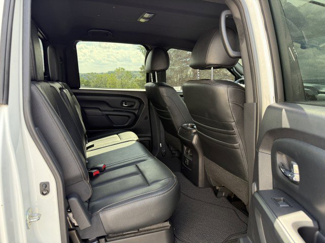 Used 2018 Nissan Titan SL w/ Midnight Edition image 14