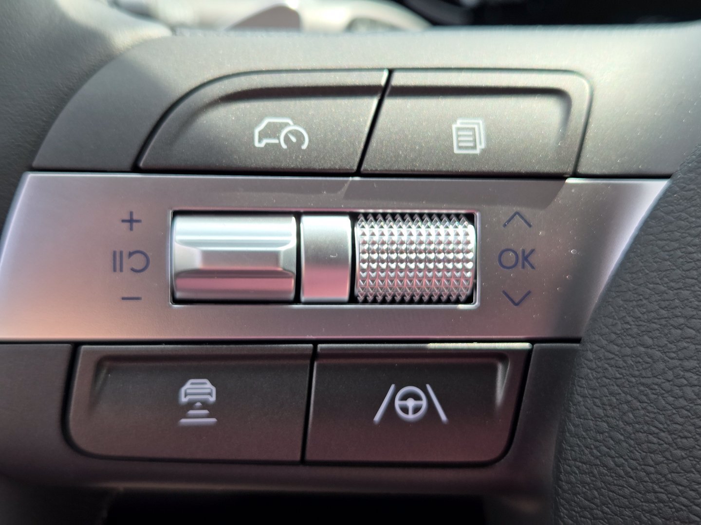 New 2026 Hyundai Kona Limited AWD/4WD image 37