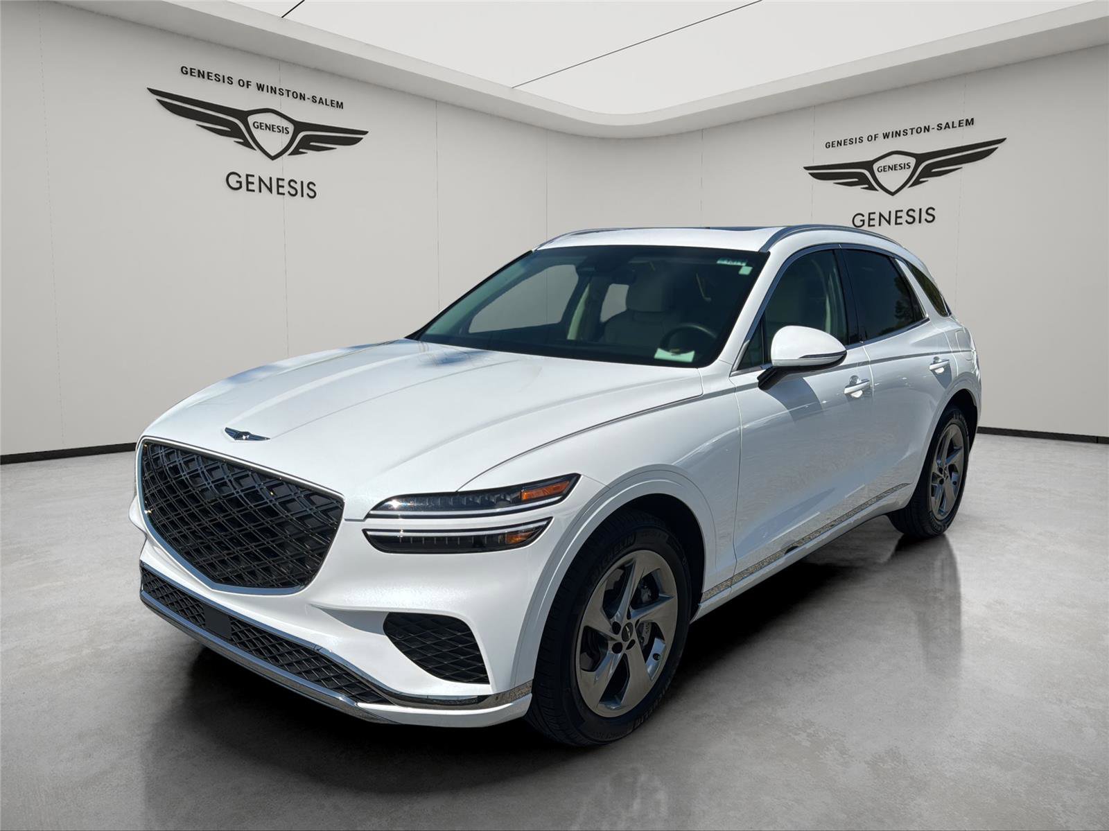 Used 2026 Genesis GV70 2.5T Select image 1