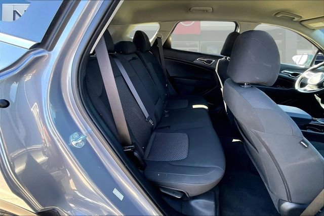 Used 2025 Kia Sportage LX image 20