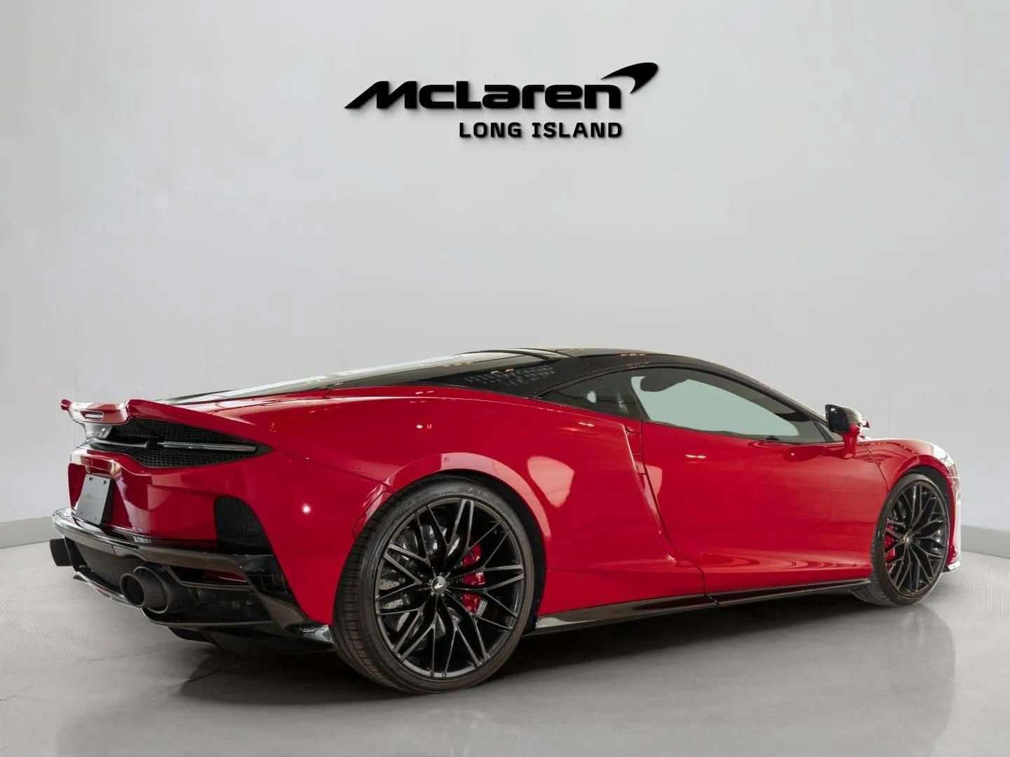 Used 2022 McLaren GT RWD image 6