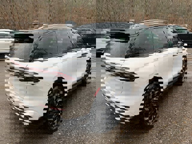 New 2026 Lincoln Nautilus Reserve image 13