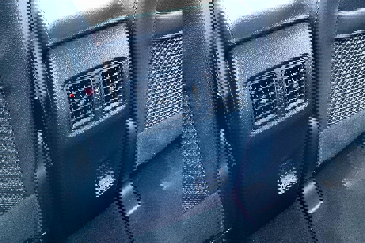 Used 2024 Toyota 4Runner TRD Off-Road Premium image 32