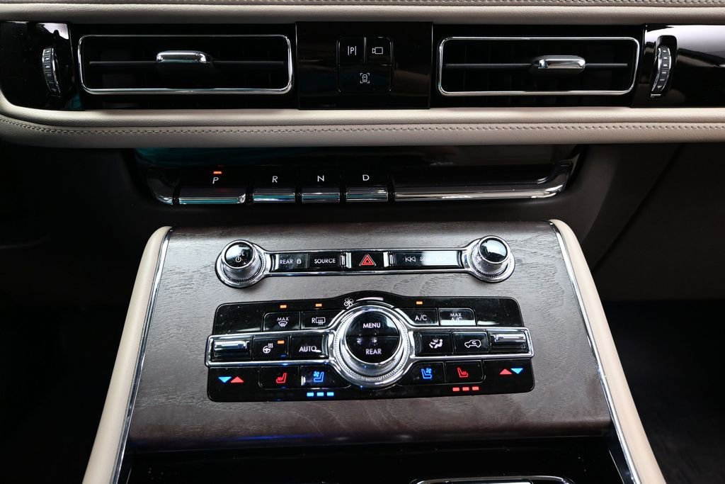Used 2024 Lincoln Aviator Reserve w/ Equipment Group 201A AWD/4WD image 51