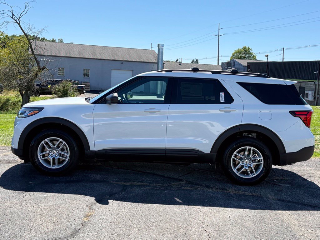 New 2027 Ford Explorer Active AWD/4WD image 2