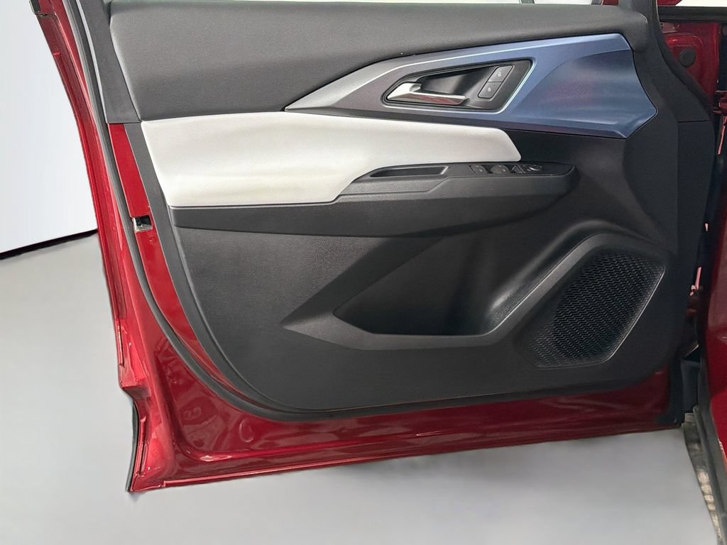 New 2026 Chevrolet Equinox EV LT FWD image 18