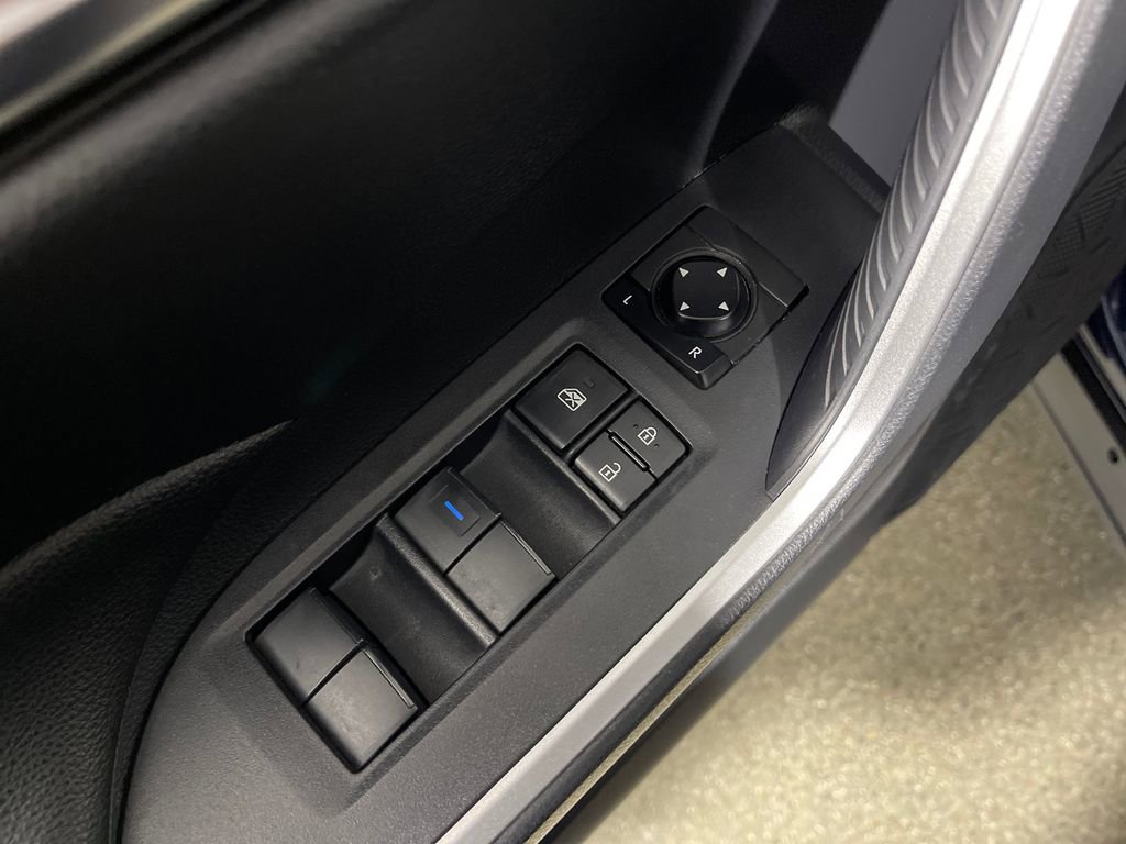 Certified 2019 Toyota RAV4 XLE w/ All Weather Liner Package AWD/4WD image 16