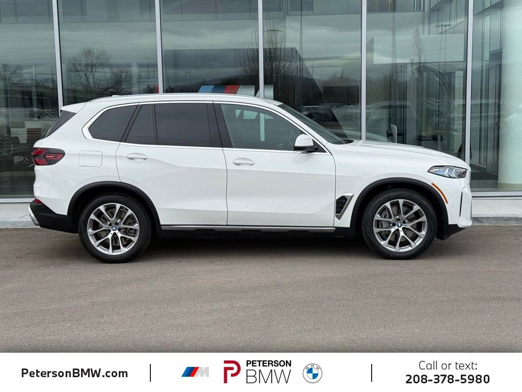 Used 2024 BMW X5 xDrive50e w/ Premium Package image 5