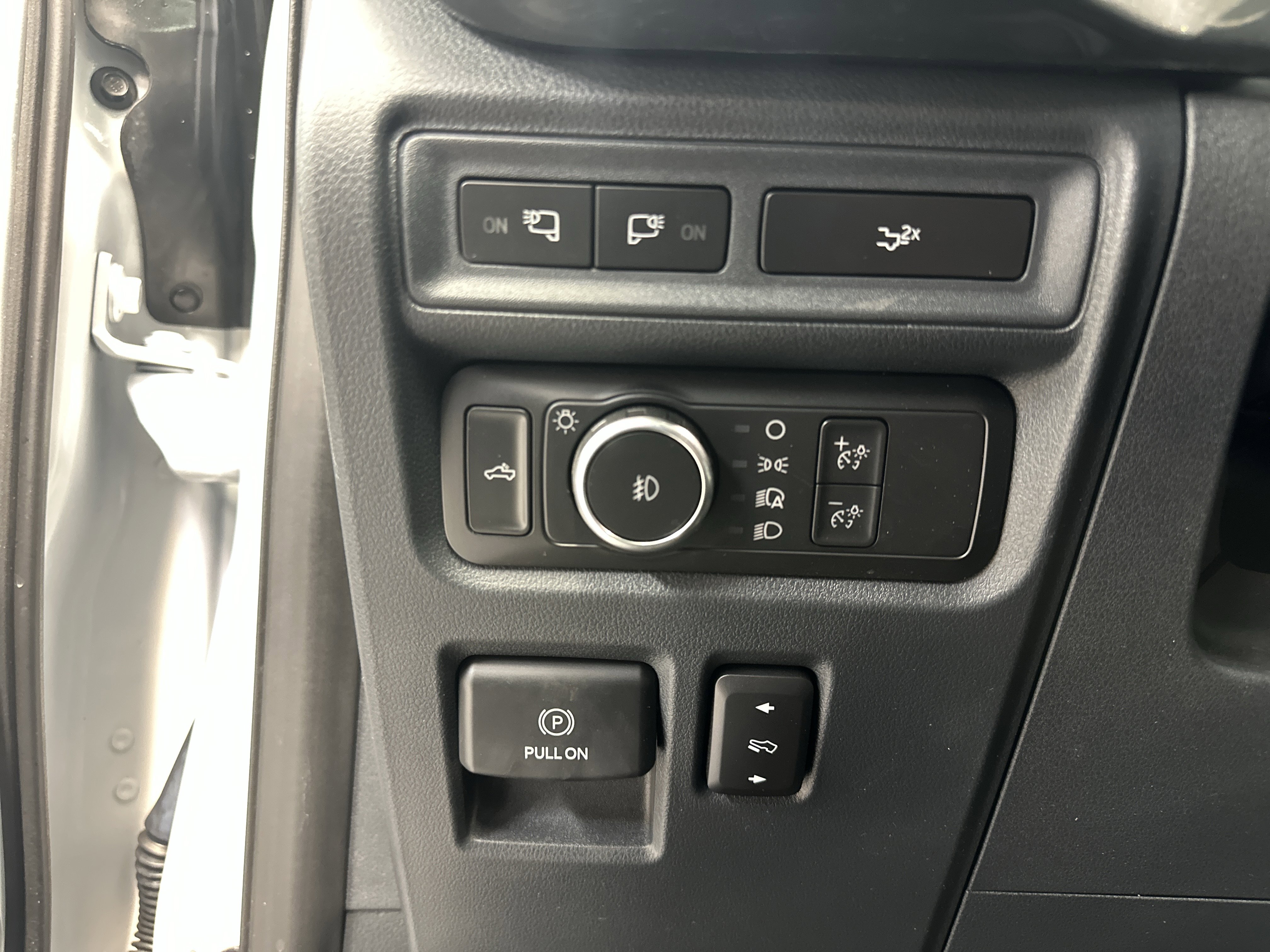 Used 2022 Ford F150 XLT w/ Equipment Group 302A High image 25