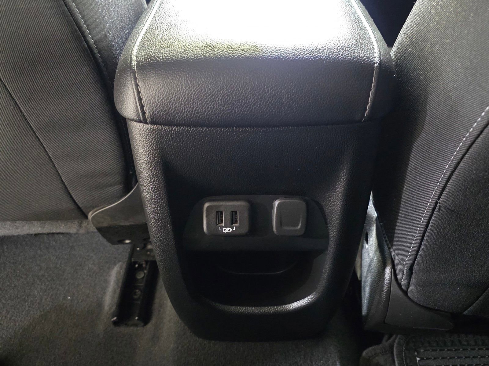 Used 2022 Chevrolet Colorado LT image 18