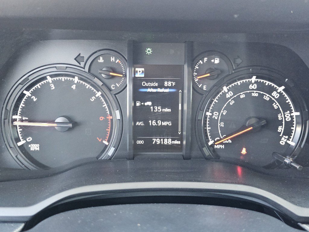 Used 2022 Toyota 4Runner SR5 Premium AWD/4WD image 14