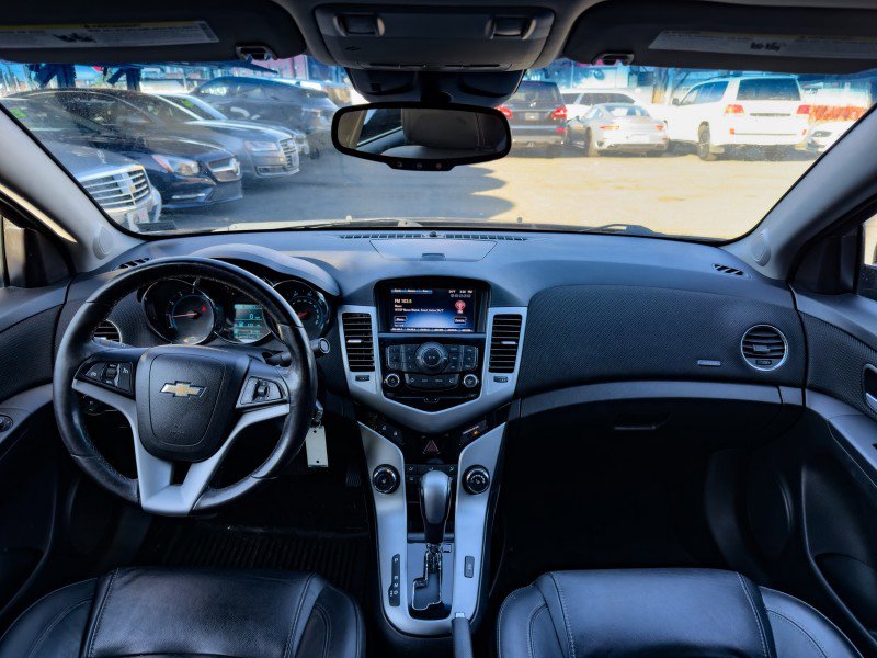 Used 2014 Chevrolet Cruze LT w/ RS Package image 18